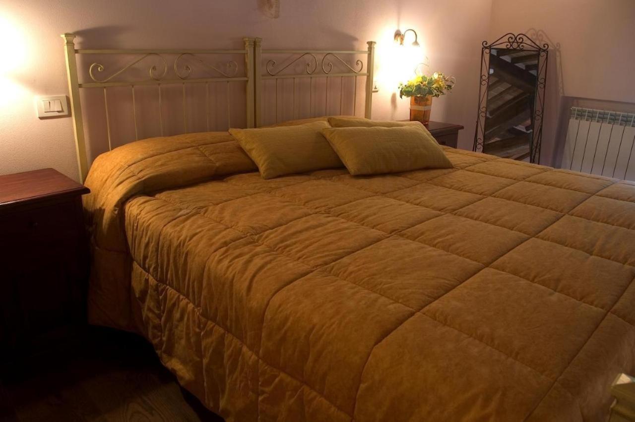 Agriturismo La Burraia Vicino A San Gimignano Gambassi Terme Exterior foto