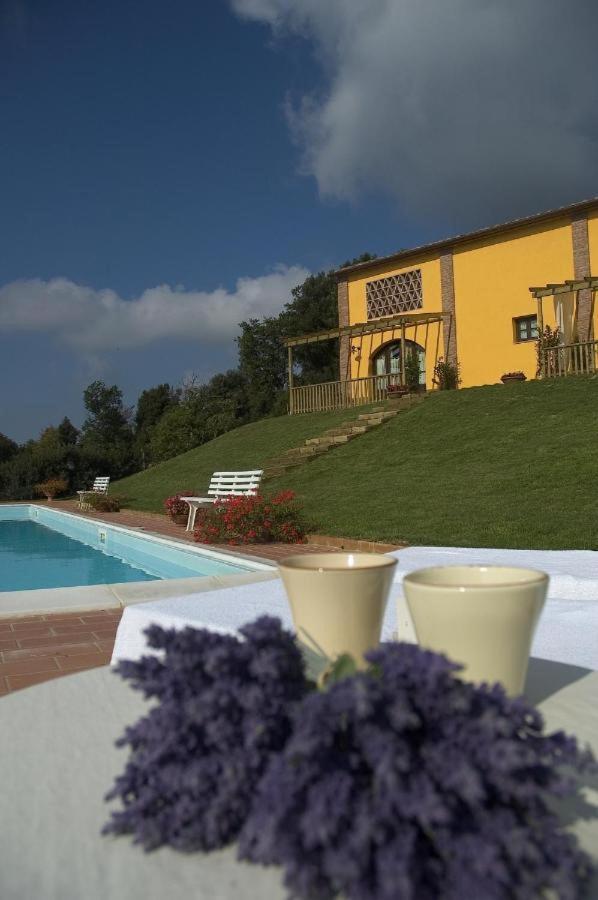 Agriturismo La Burraia Vicino A San Gimignano Gambassi Terme Exterior foto